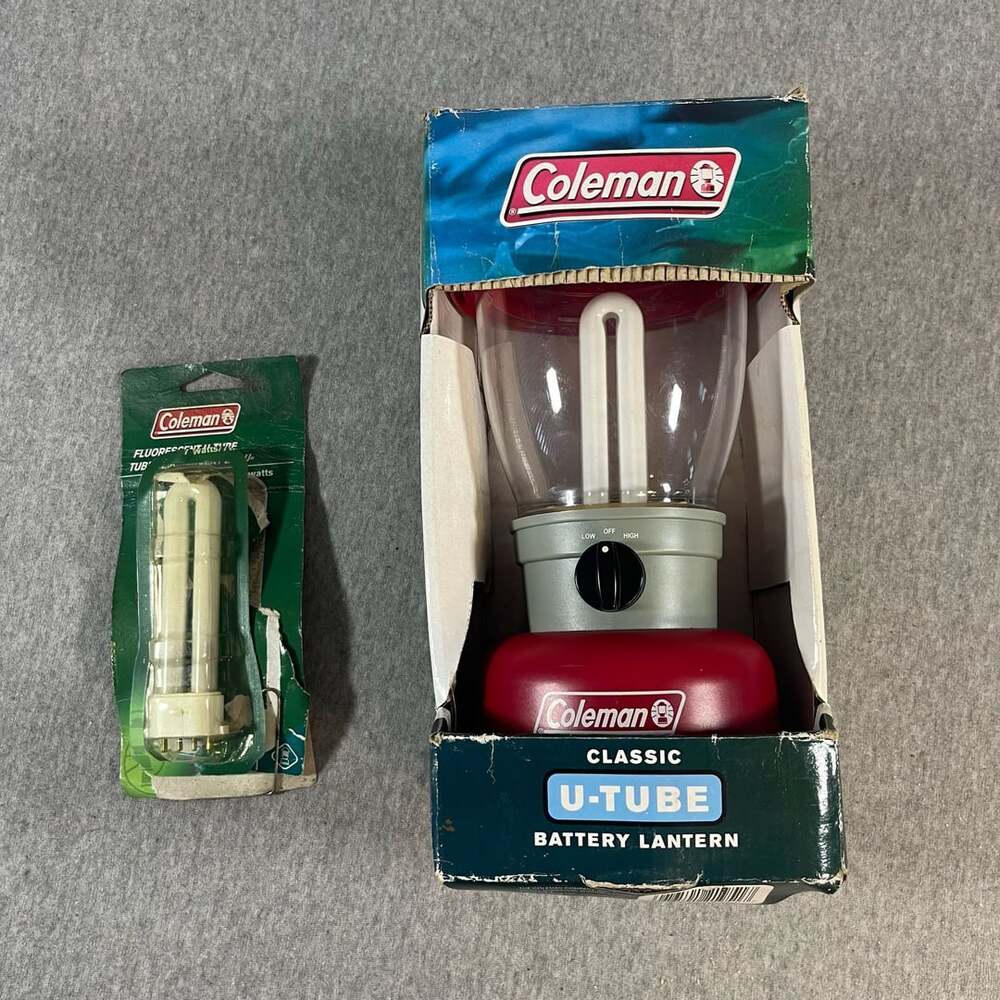Coleman Classic U-Tube Battery Lantern With Extra Tube
